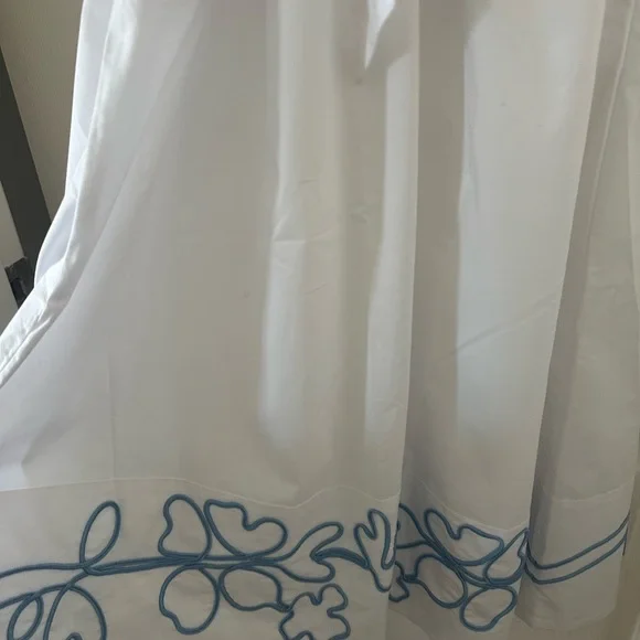 NWOT Lake Brunch Dress in White, size M - Picture 3 of 5
